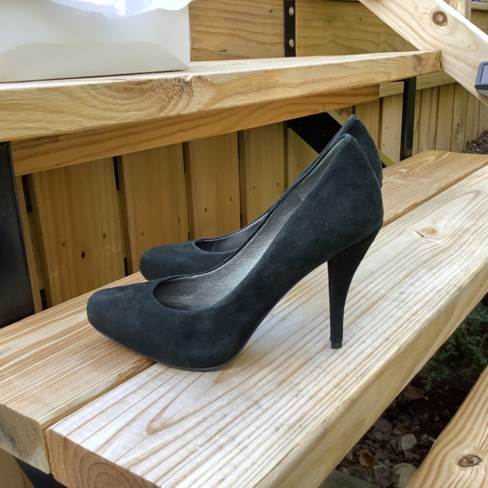 Banana Republic Suede Sexy Black Stiletto Heels Size 6